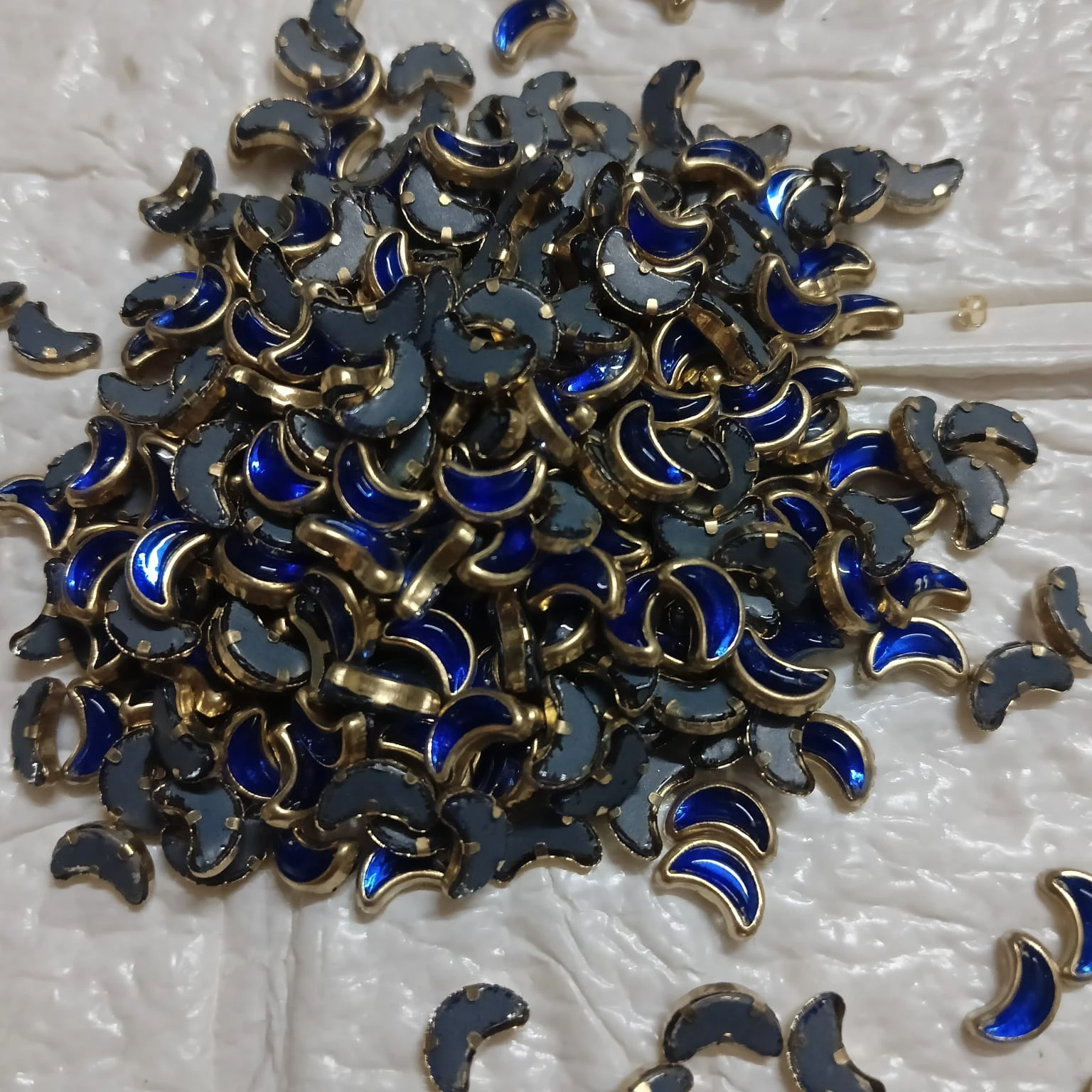 Glass Half Moon - Blue
